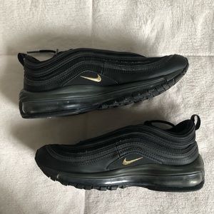 SOLD ON CURTSY Air Max 97